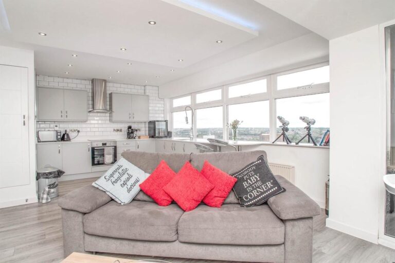 Квартира с одной спальней в Суиндоне. Дизайнерский интерьер